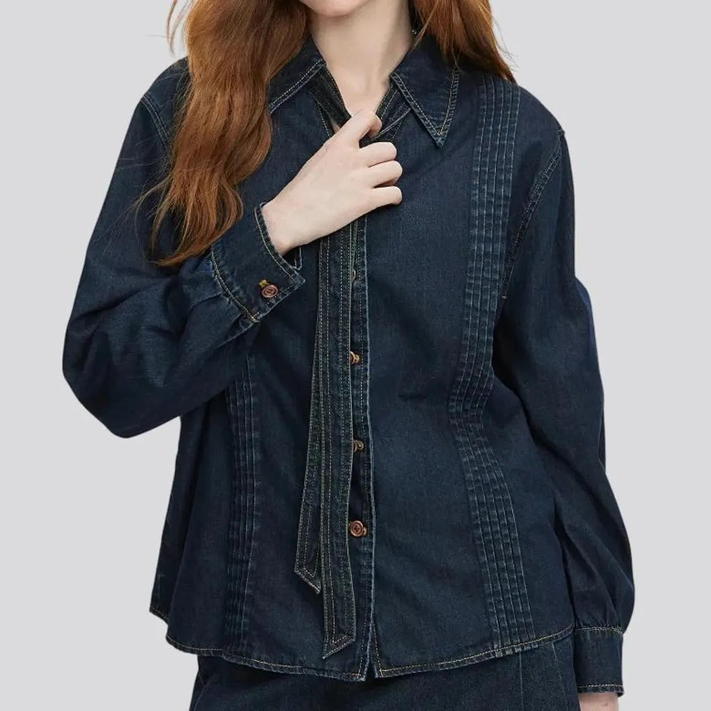 Fashionable dark contrast women's jean jacket