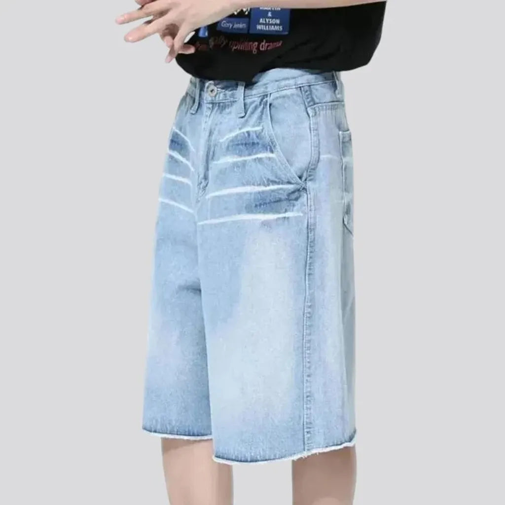 Casual light wash jean shorts for men