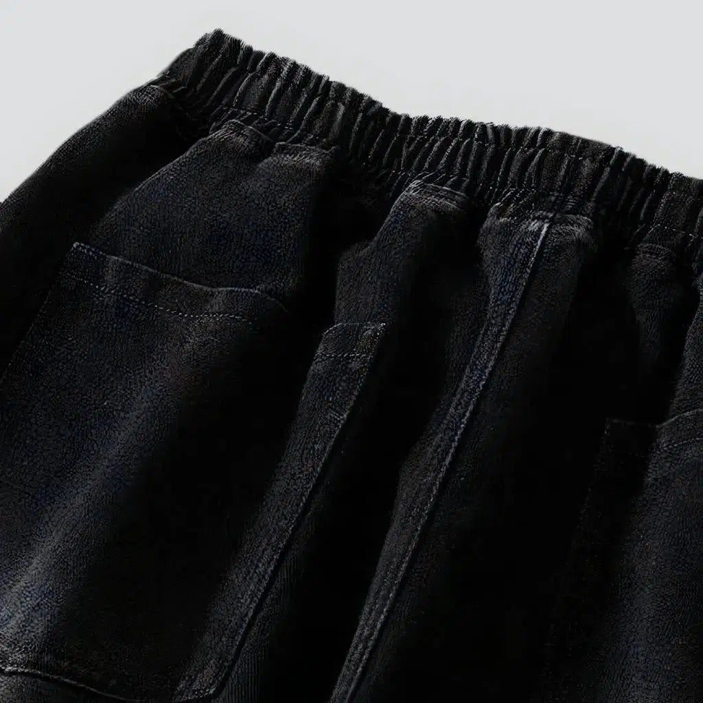 Elevated men's waistline jeans