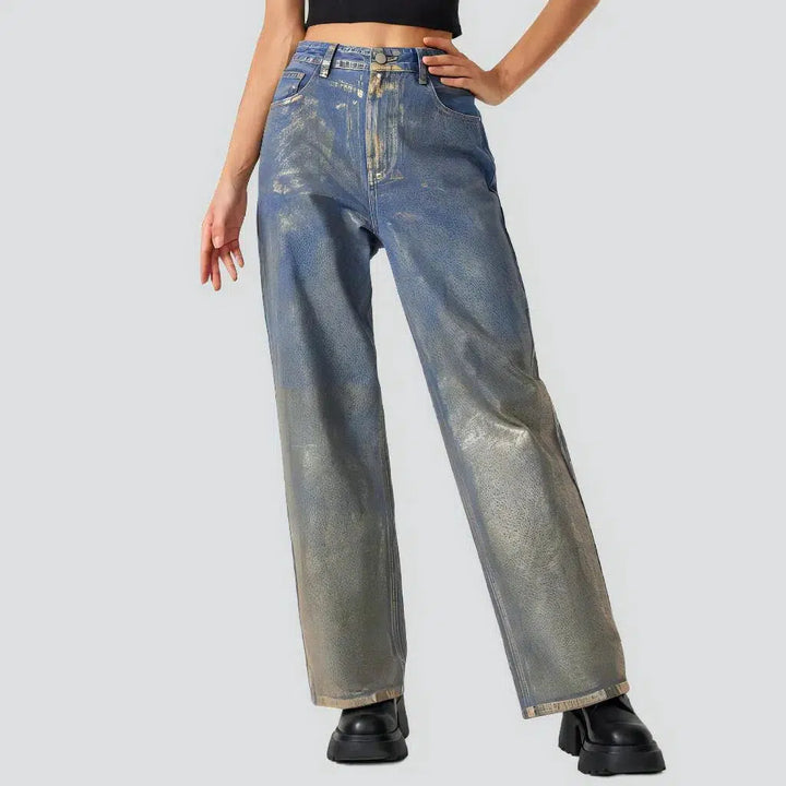 Light-wash women's high-waist jeans