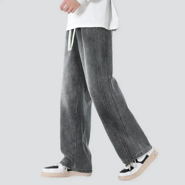 Polished men's aged jeans