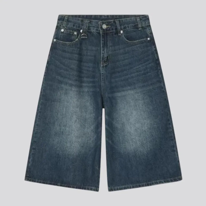 Mid-rise stylish men's denim shorts