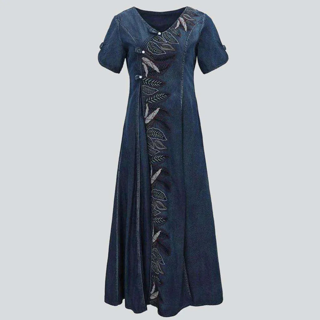 Embroidered bell-shaped jean dress