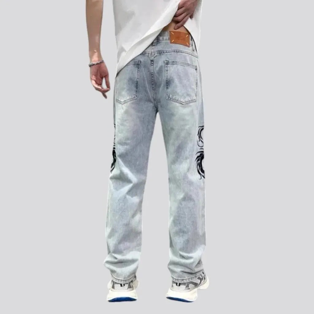 Light-wash men's boho jeans