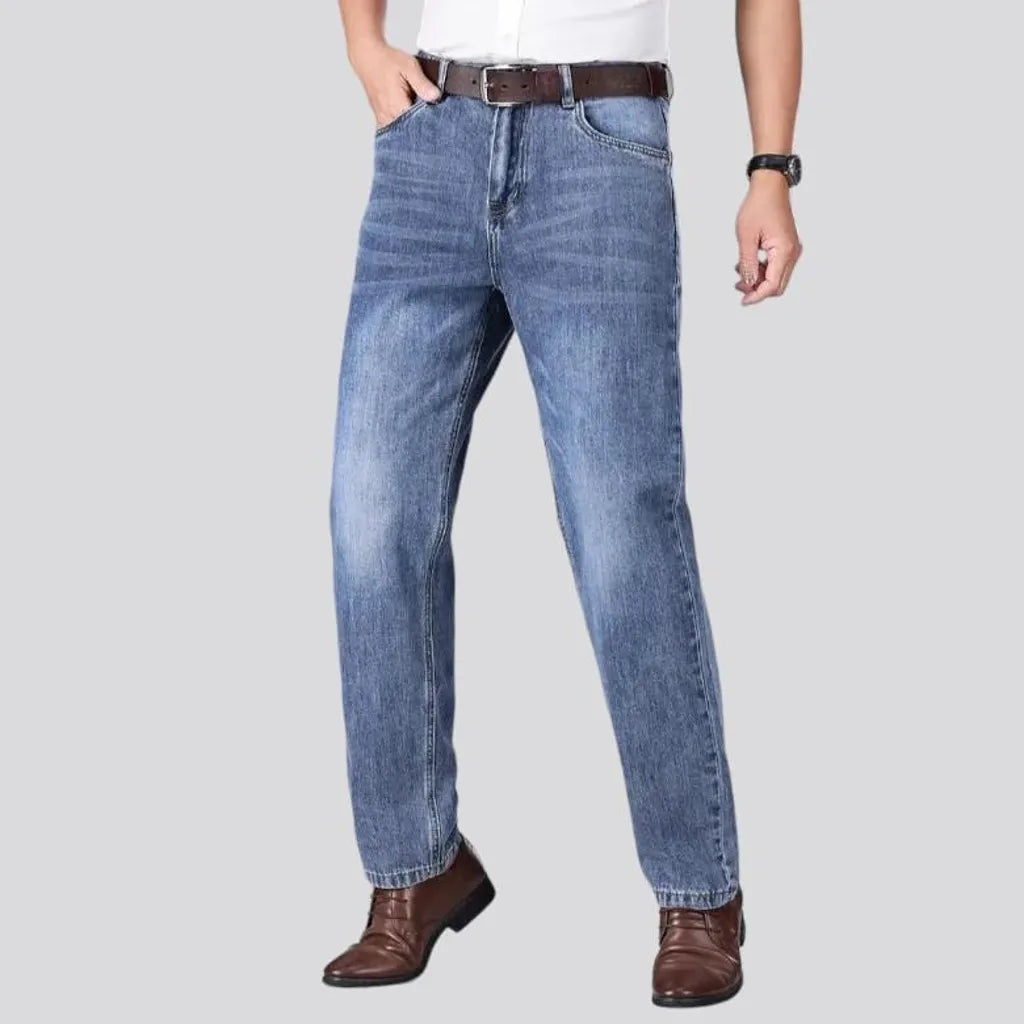 Thin men's tapered jeans