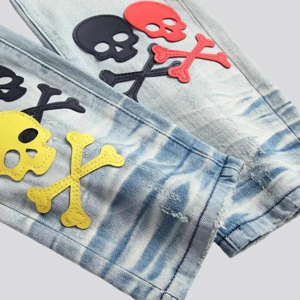 Skull-embroidery mid-waist jeans for men