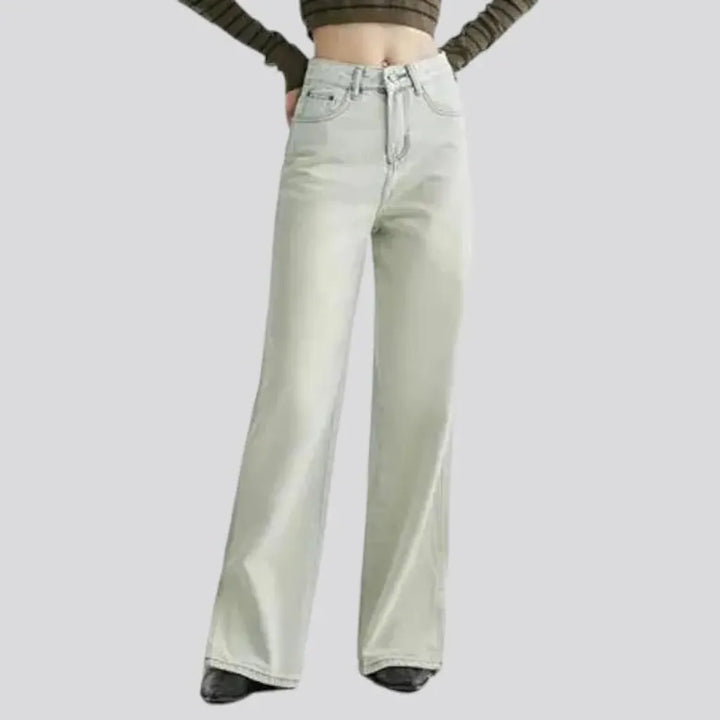 Wide-leg vintage jeans
 for ladies