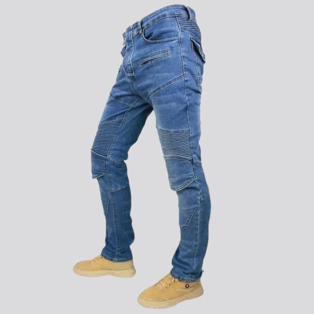 Stonewashed back men's riding jeans