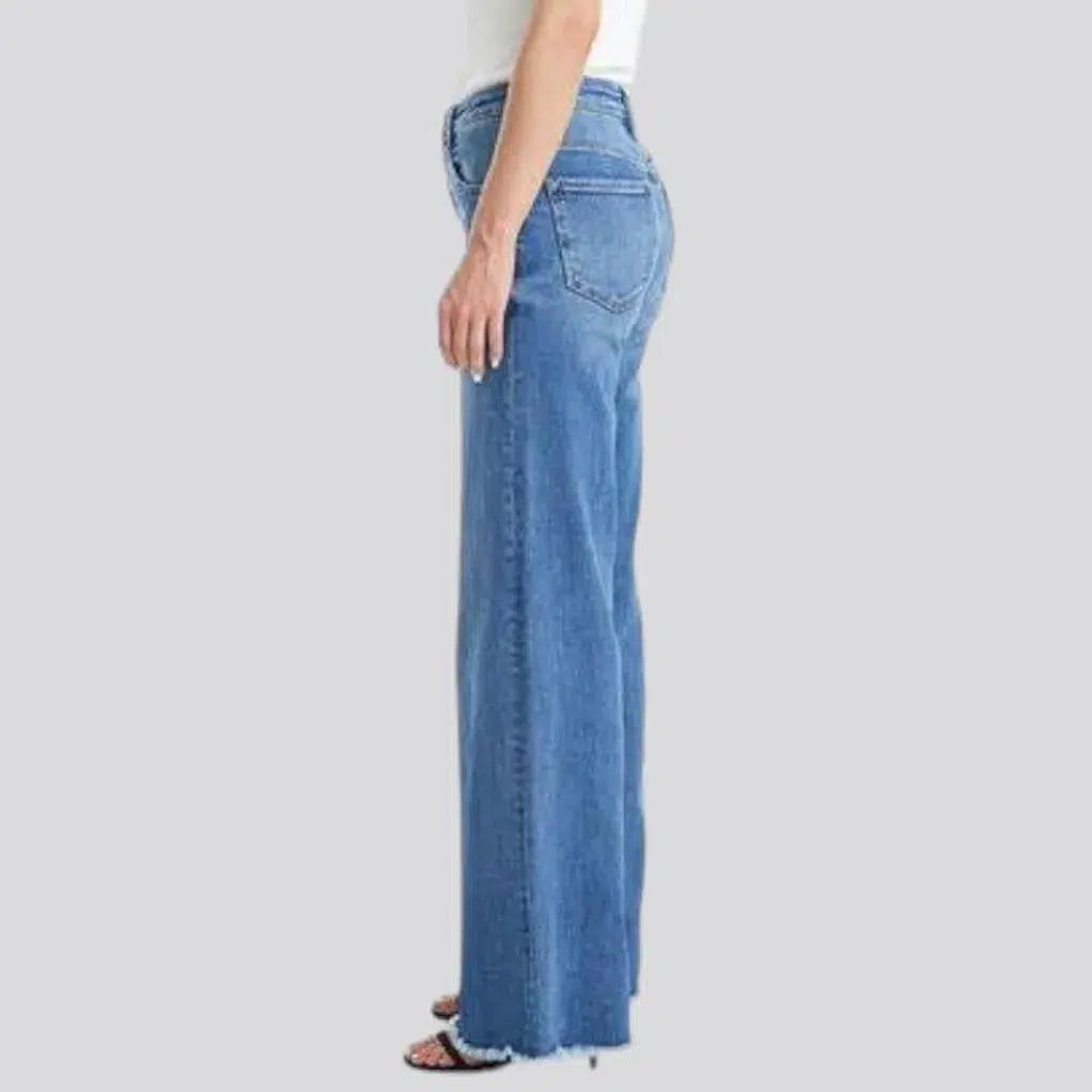 Highly-stretchy medium-wash jeans