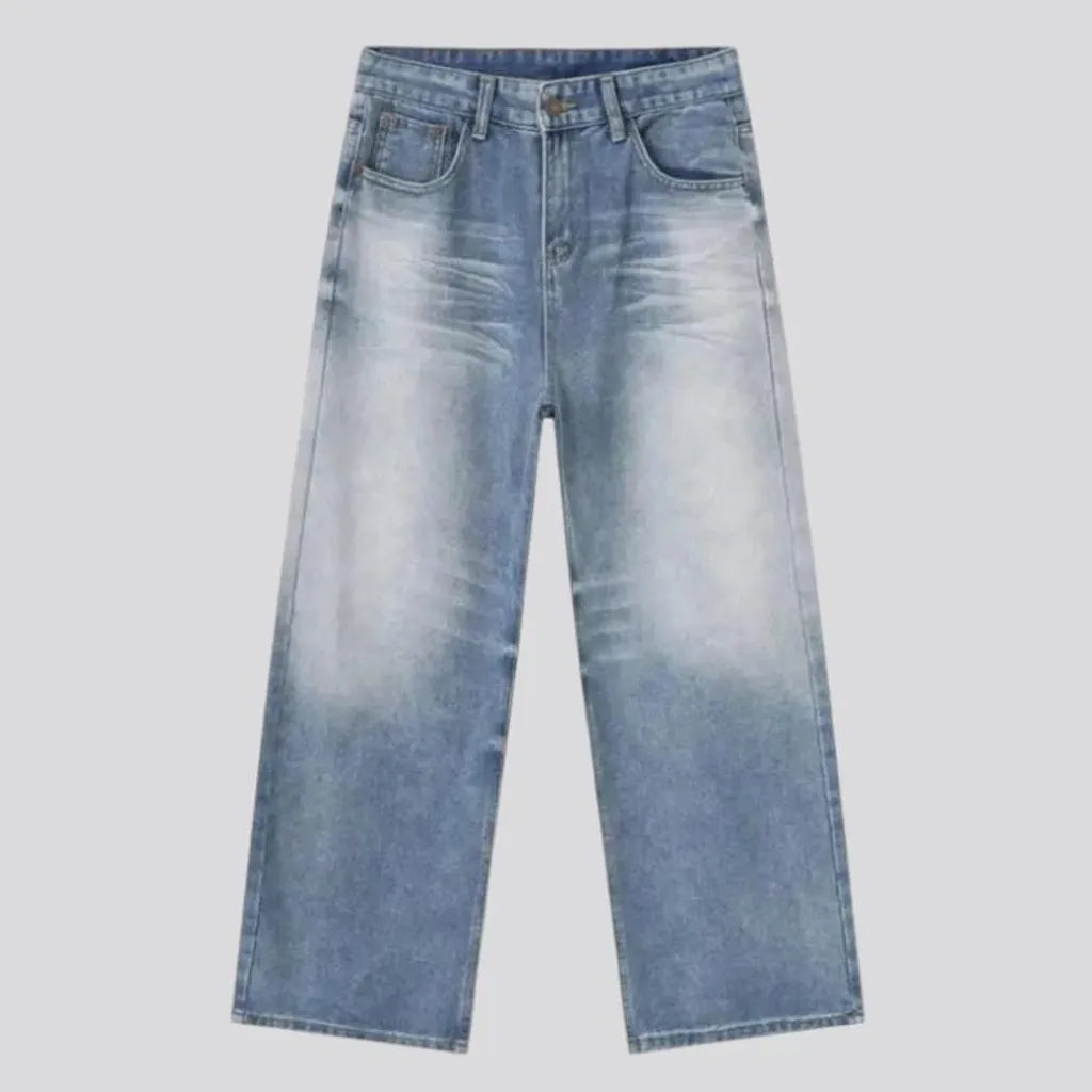 Light wash stylish men's jeans