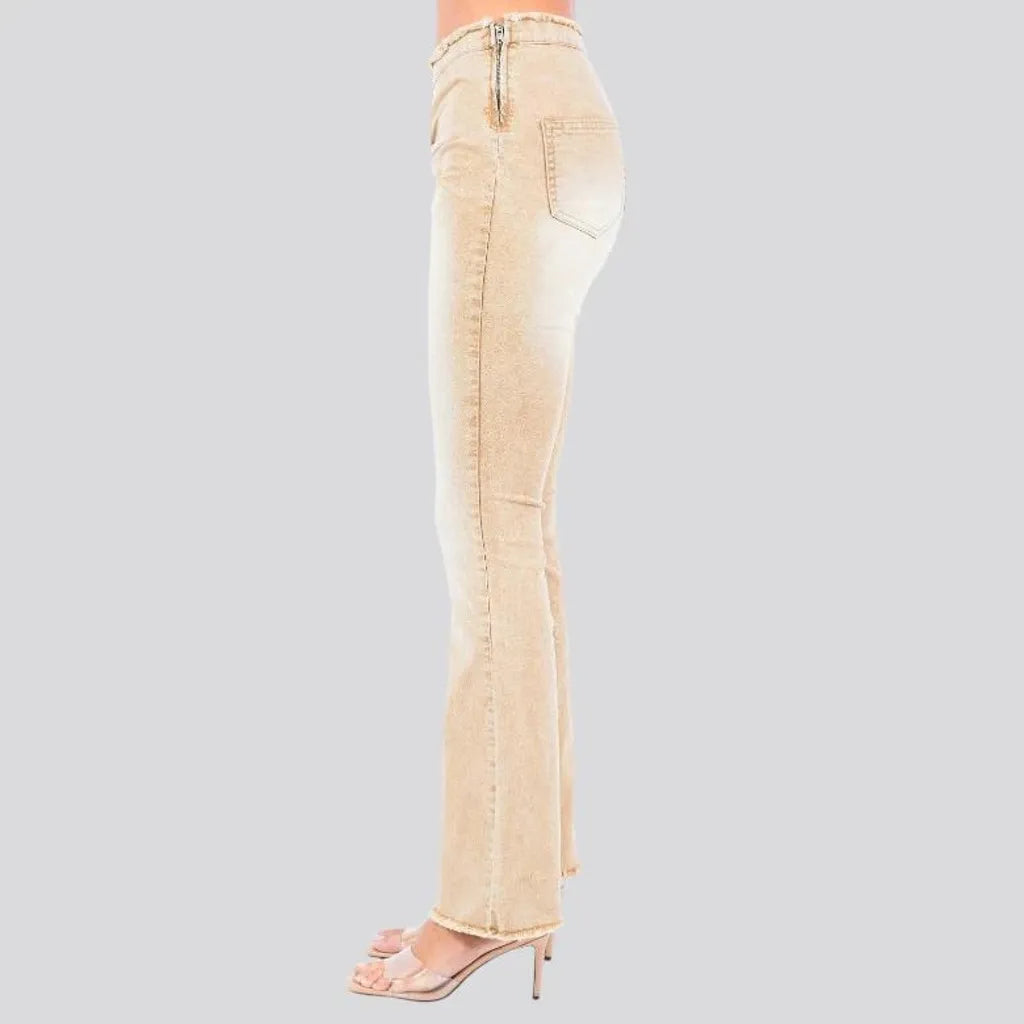 Trendy high rise jeans for ladies