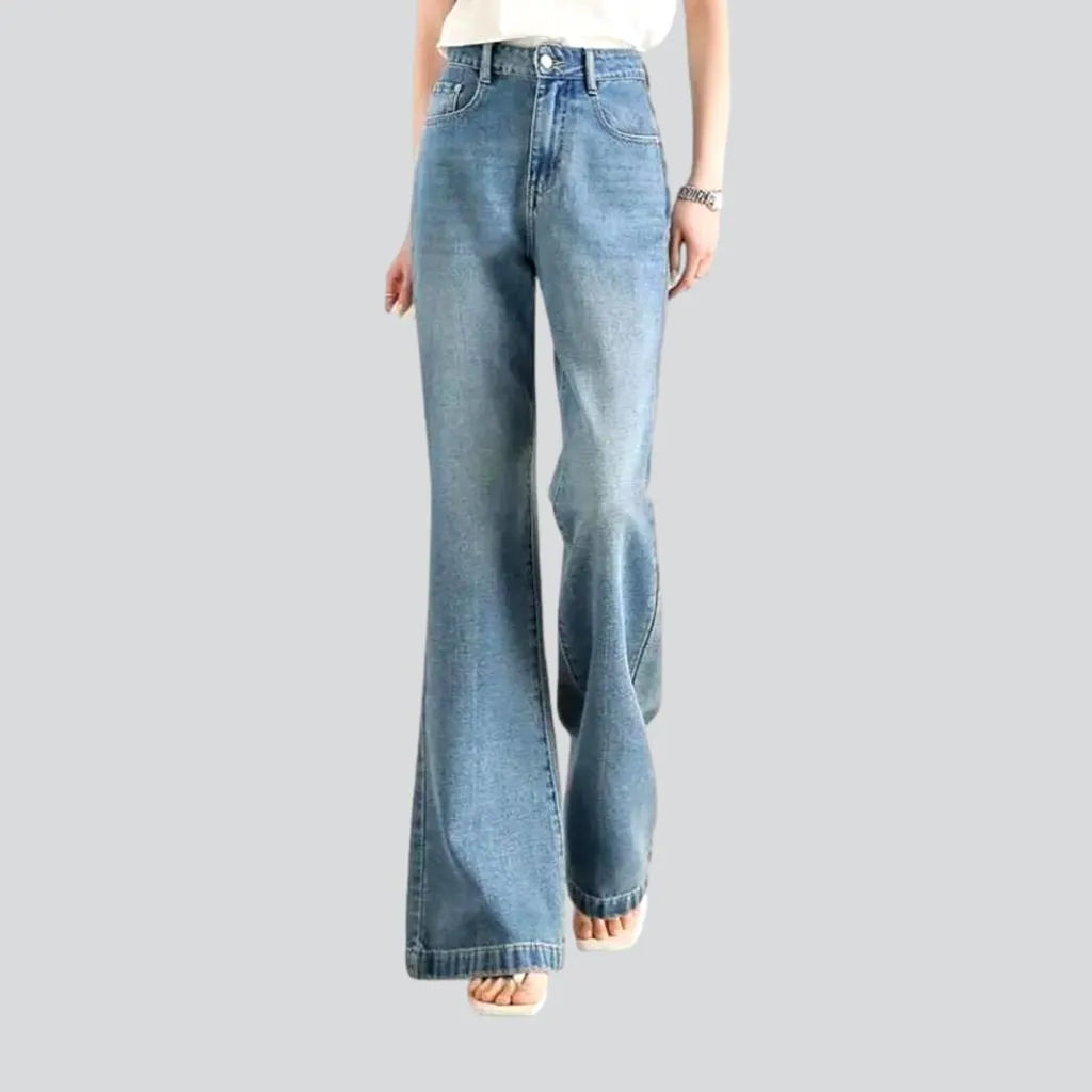 Stonewashed high-waist jeans for ladies