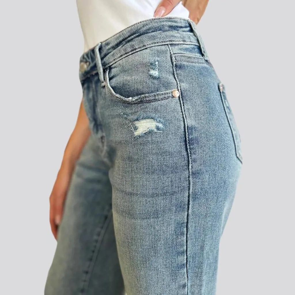 Sanded stonewashed jeans
 for women