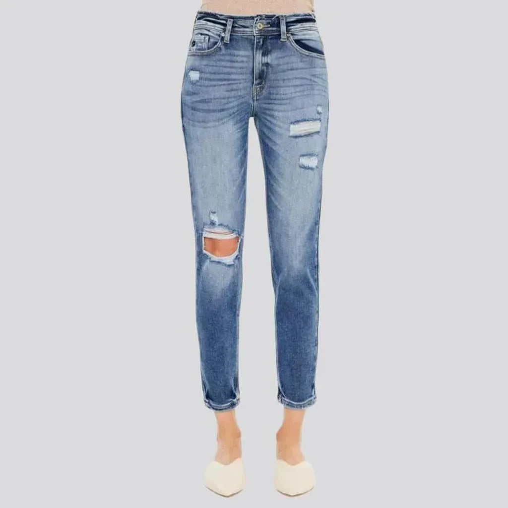 Sanded distressed jeans
 for women