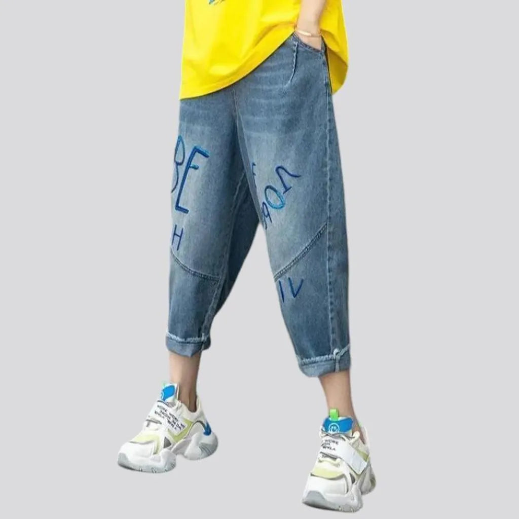 Ankle-length women's denim pants