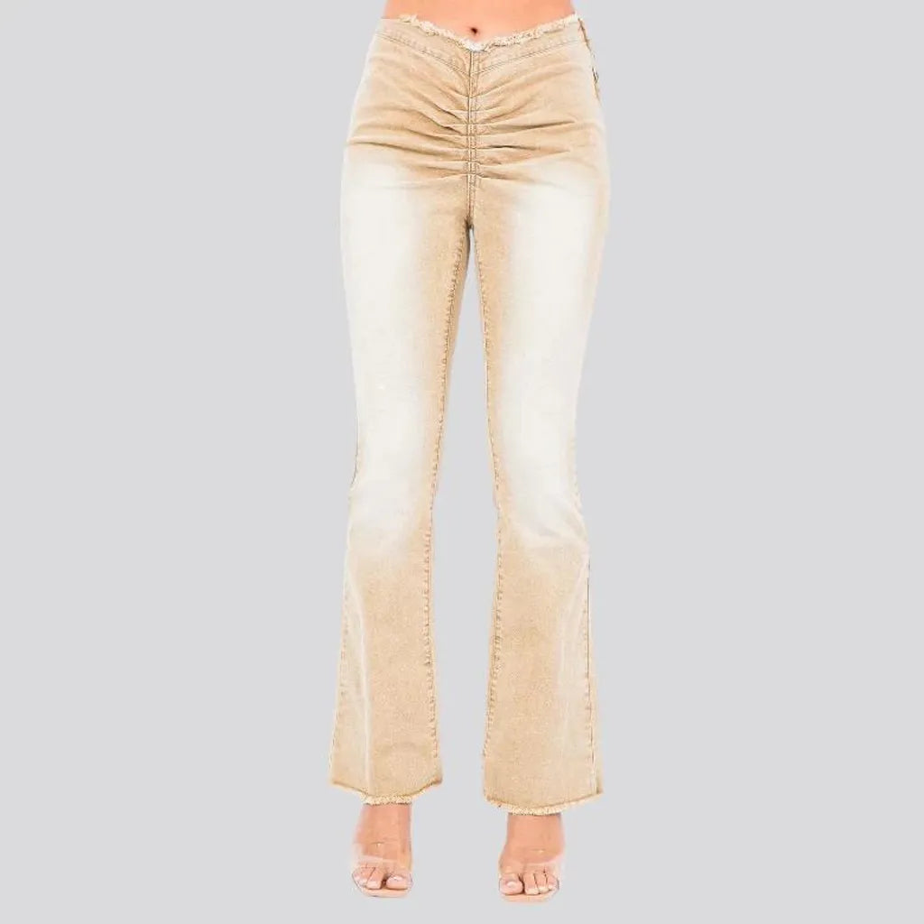 Trendy high rise jeans for ladies