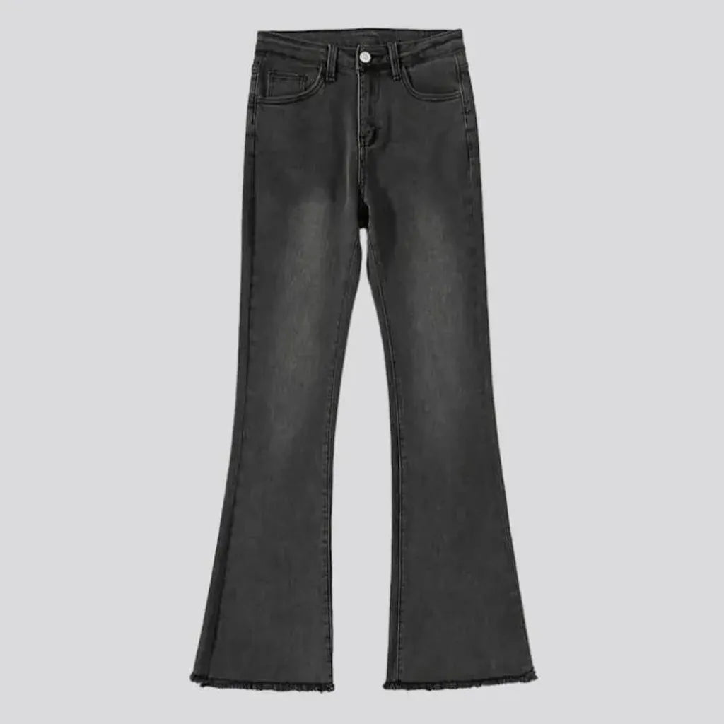 Raw-hem vintage jeans
 for ladies