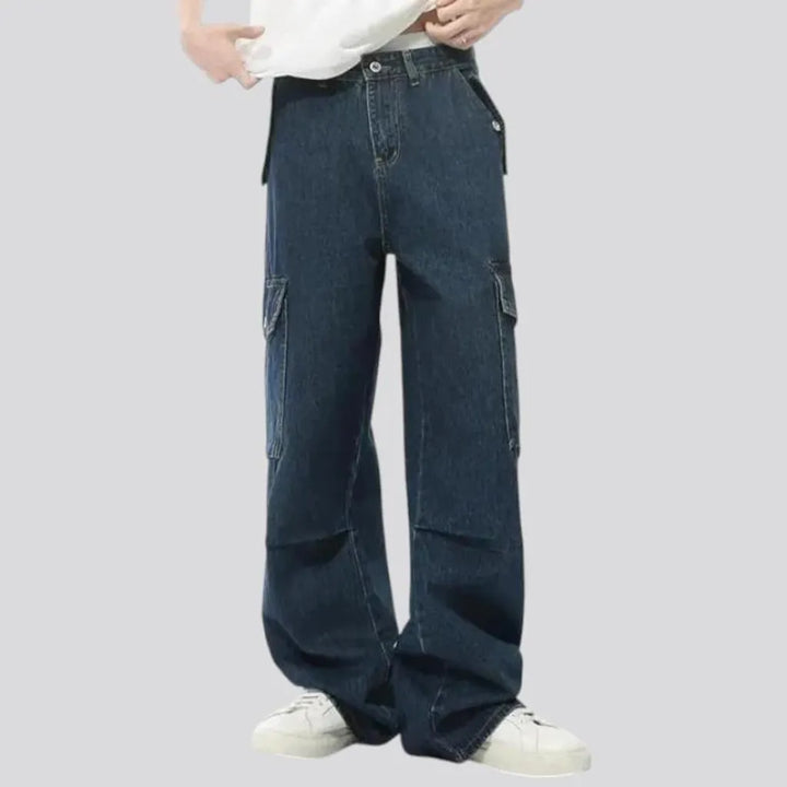 90s fashionable mid rise men's jeans