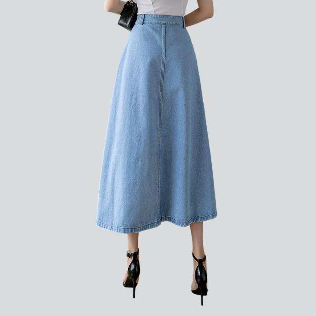 Buttons-down flare denim skirt