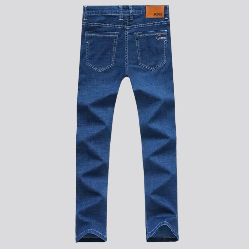 One-tone men's 90s jeans