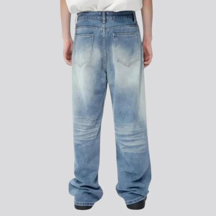 Light wash stylish men's jeans