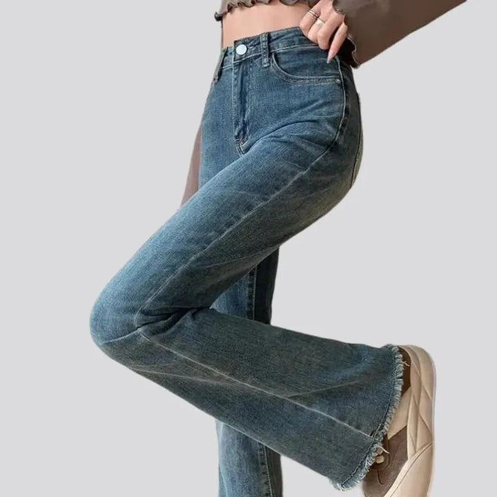 Sanded frayed-hem jeans
 for ladies