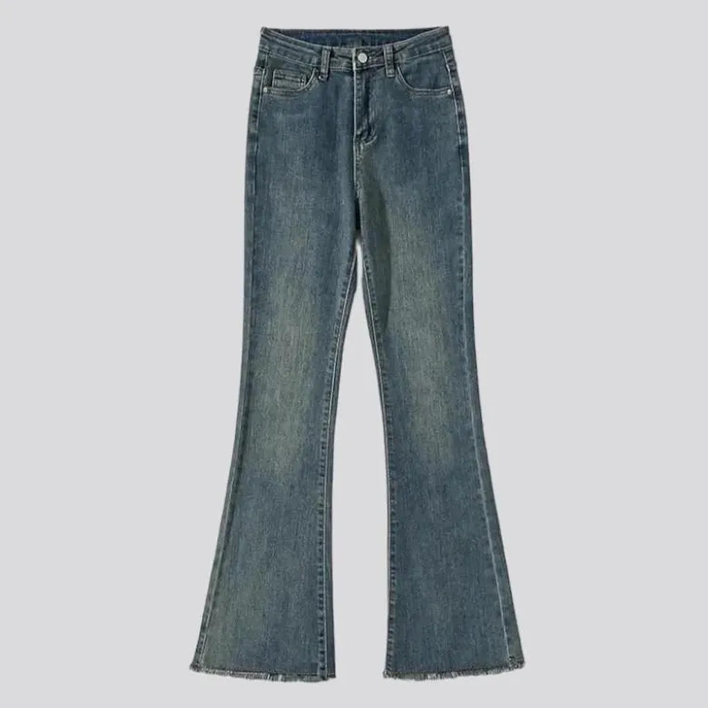 Raw-hem vintage jeans
 for ladies