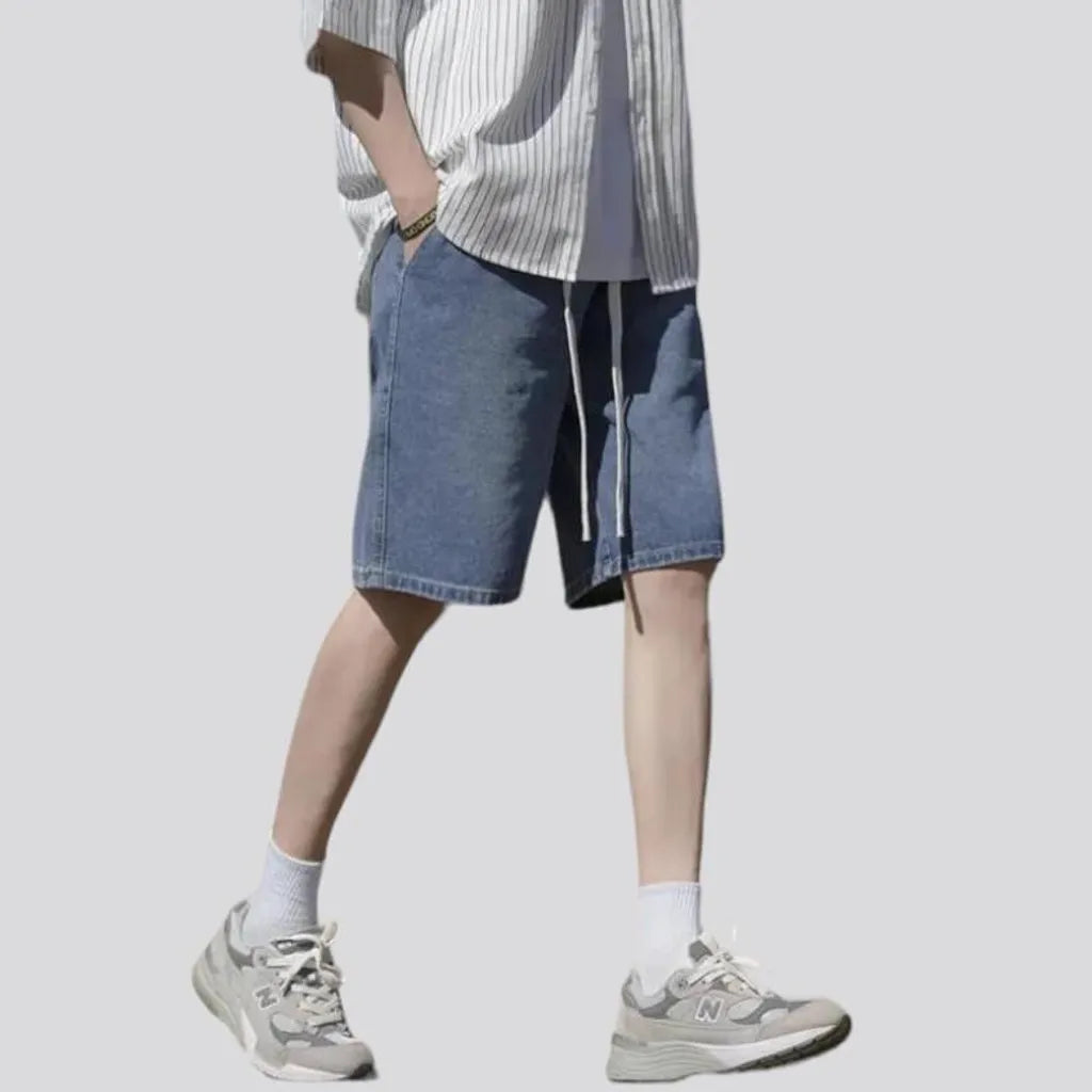 Knee-length 90s men's jean shorts