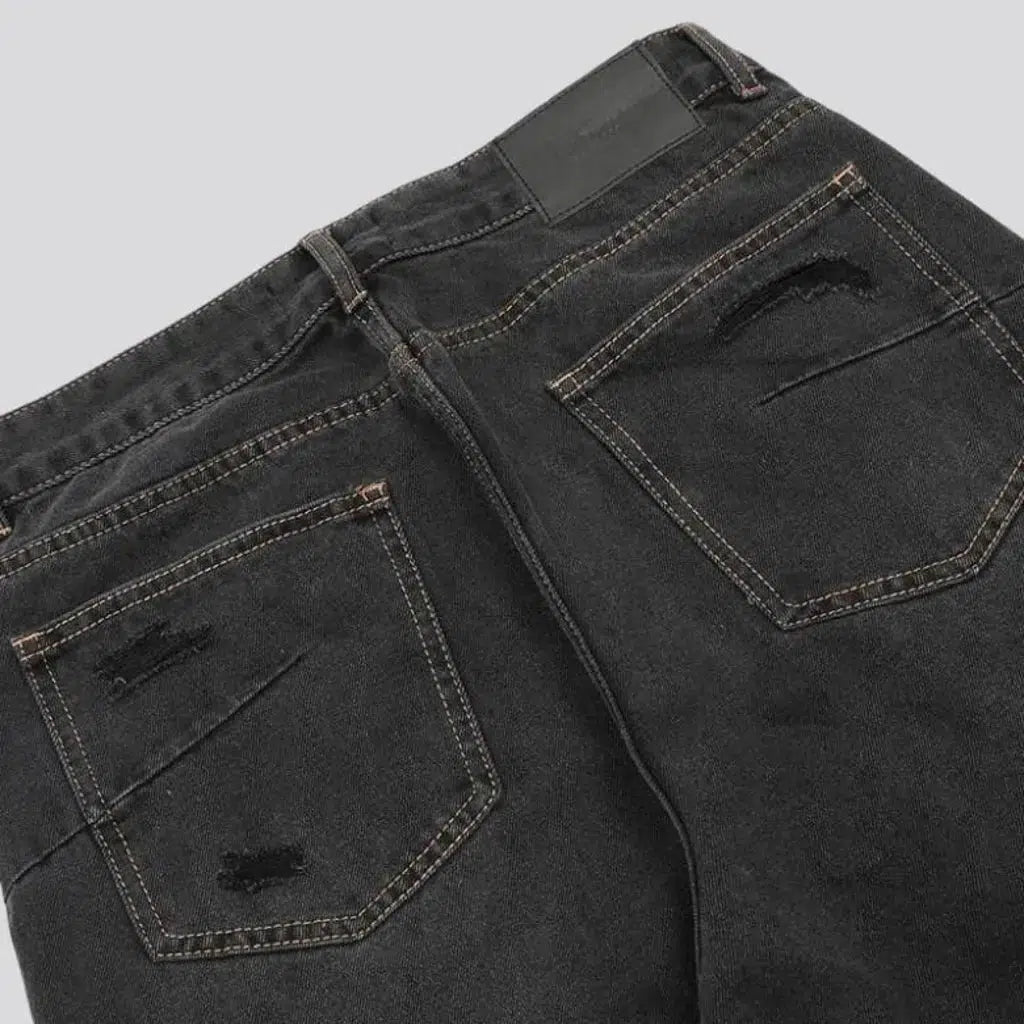 Distressed men's straight jeans