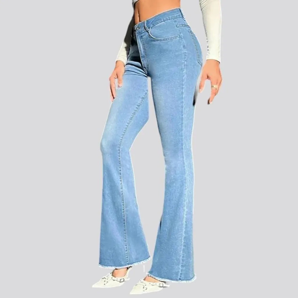 Light-wash low-waist jeans
 for ladies