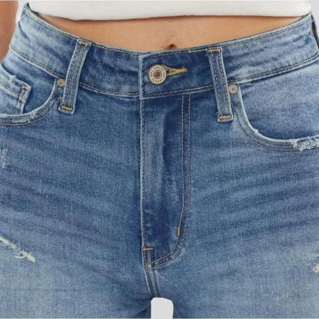 Distressed light-wash women's jeans shorts