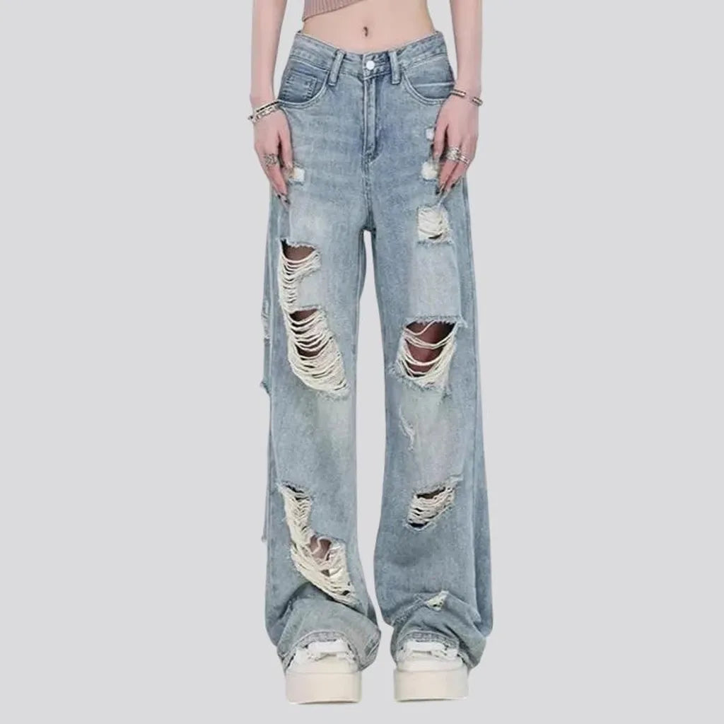 Light loose fit grunge jeans for ladies