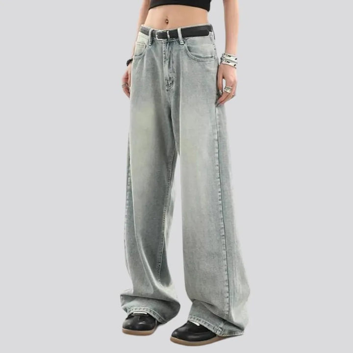 Bleached 90s jeans
 for women