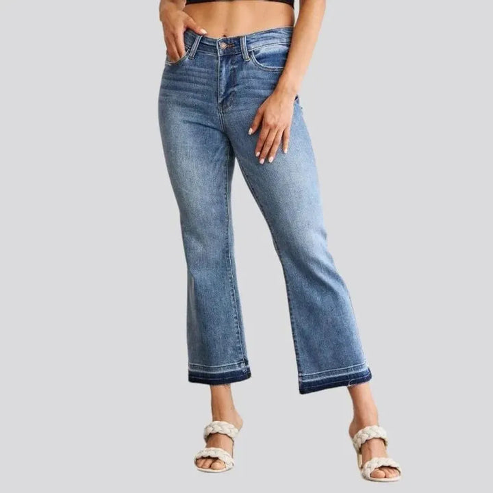 Raw-hem street jeans
 for ladies