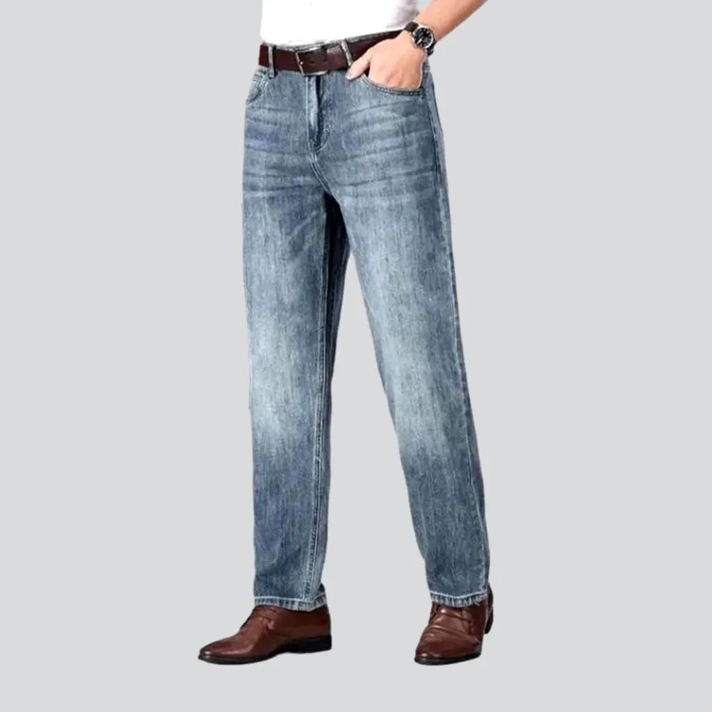 Thin men's tapered jeans