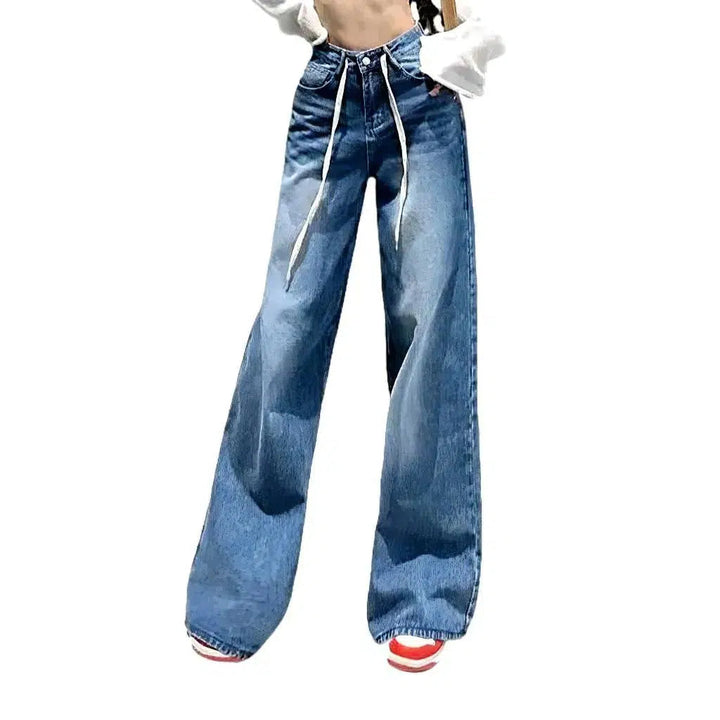 Baggy women's low-waist jeans