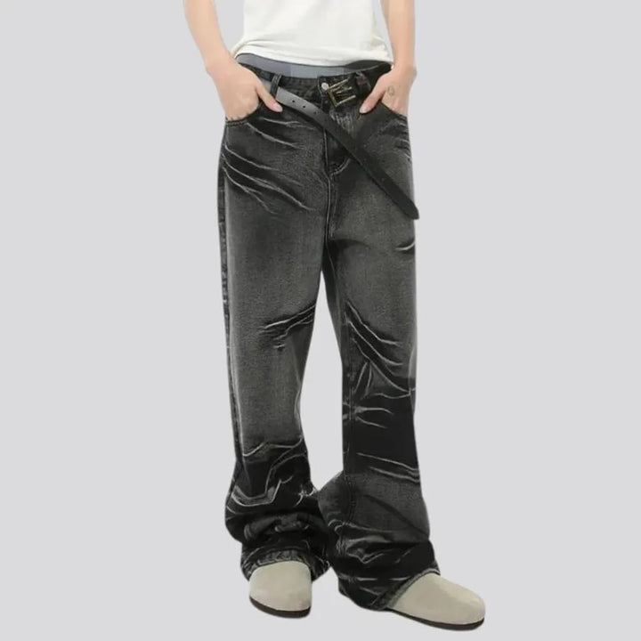 Street style faded mid-rise men's jeans