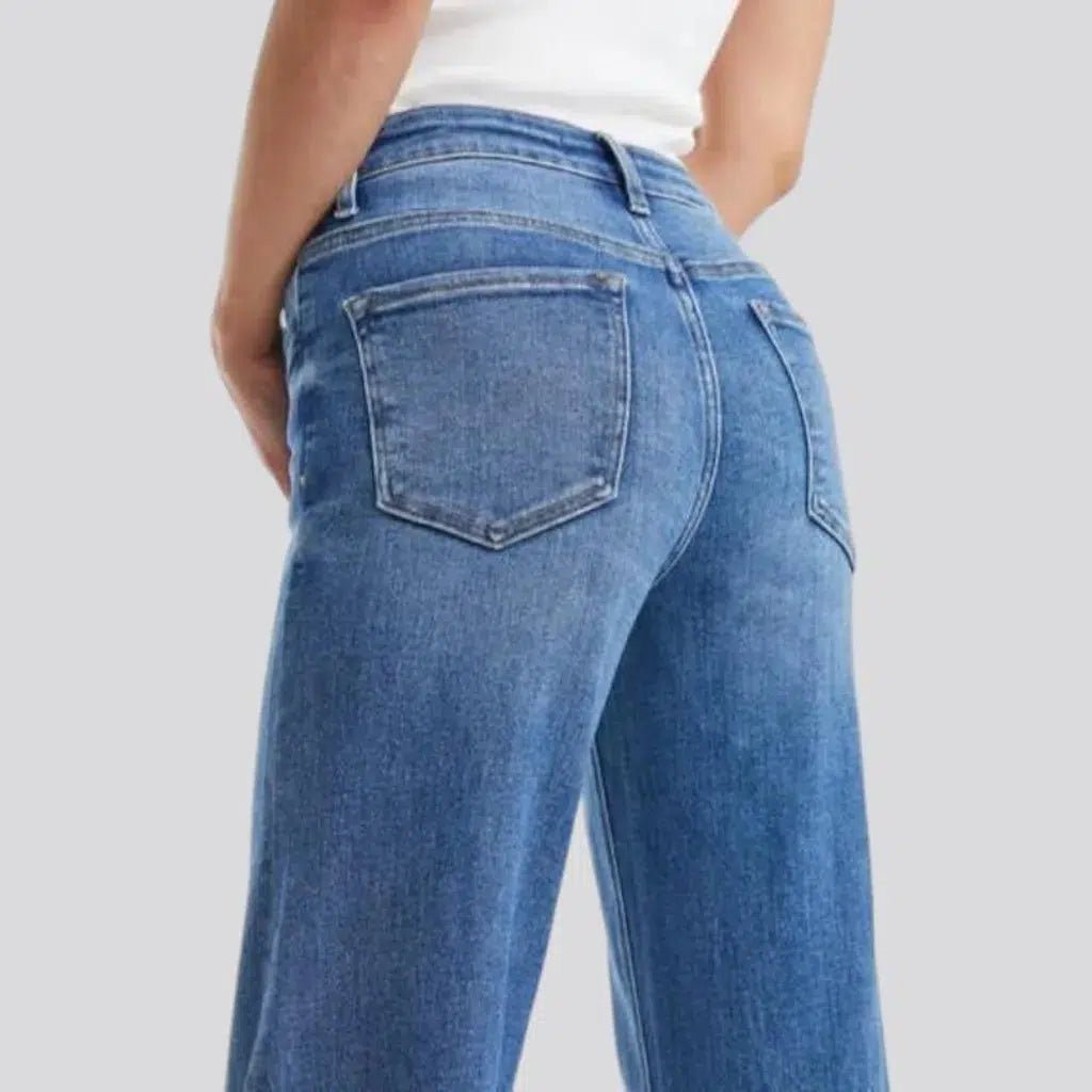 Highly-stretchy medium-wash jeans