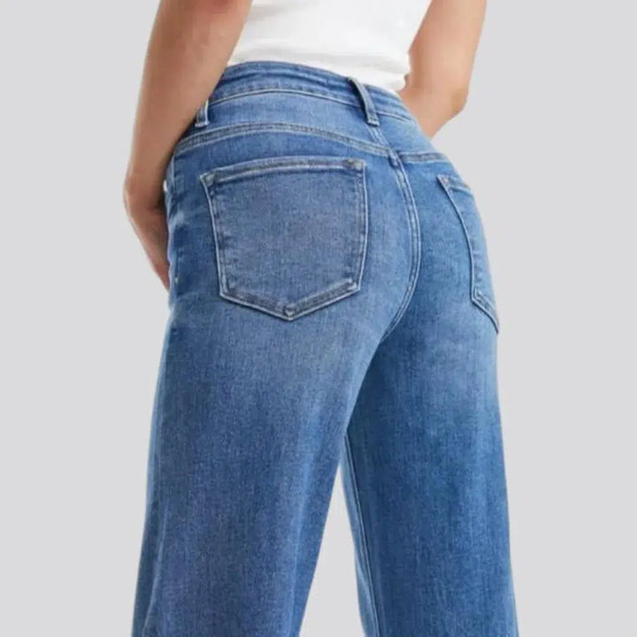 Highly-stretchy medium-wash jeans