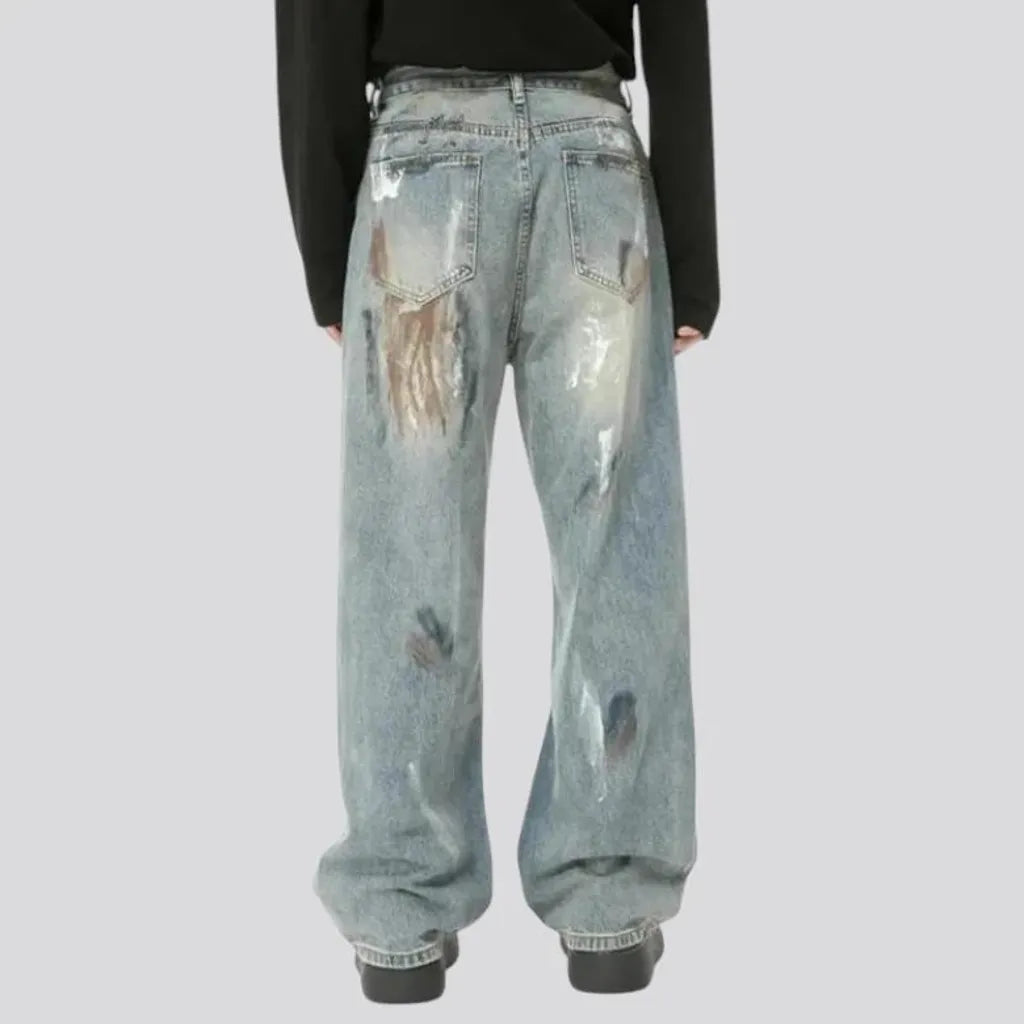 Medium rise graffiti fashion men's jeans