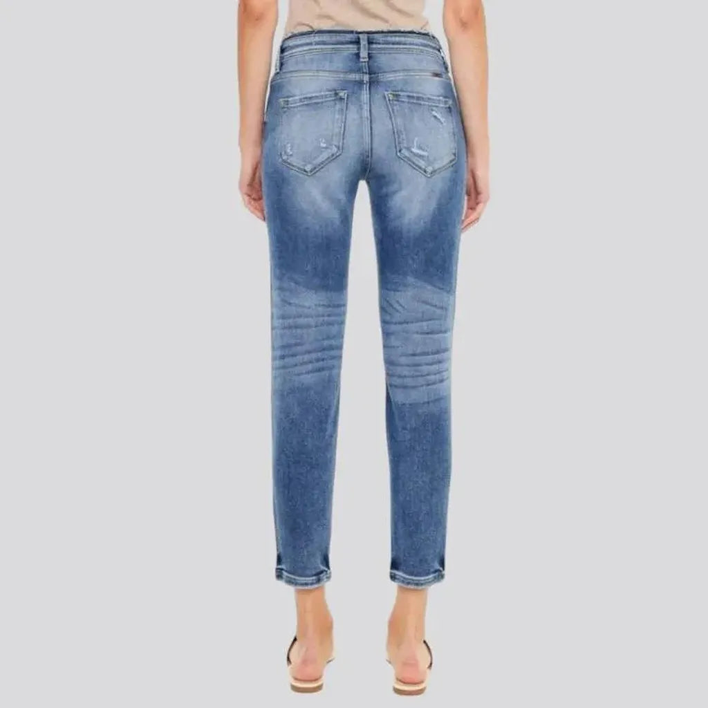 Sanded distressed jeans
 for women