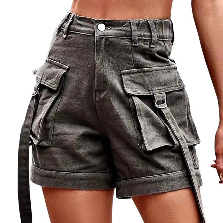 Cargo pocket-straps jeans shorts