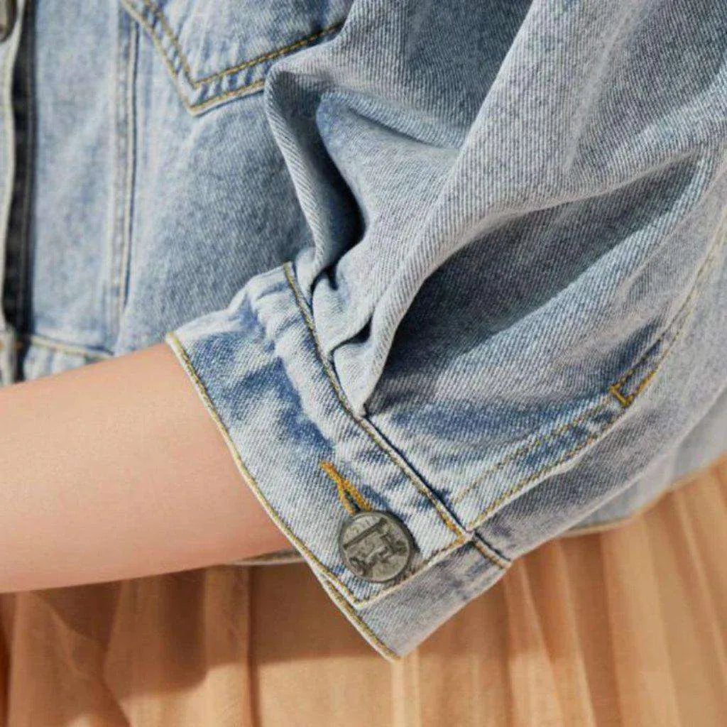 Short vintage women's denim jacket