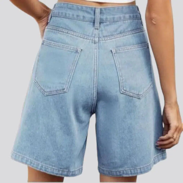 Stonewashed women's jean shorts