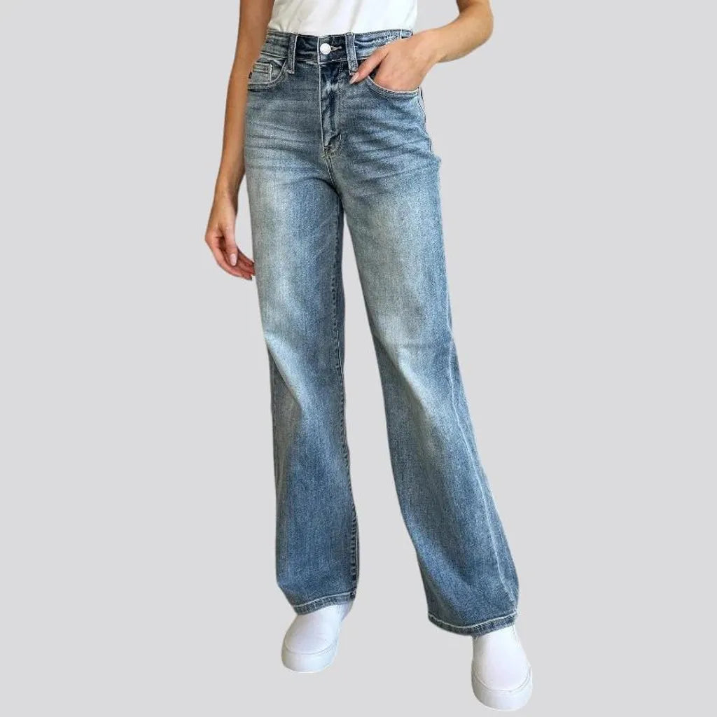 Stonewashed women's 90s jeans