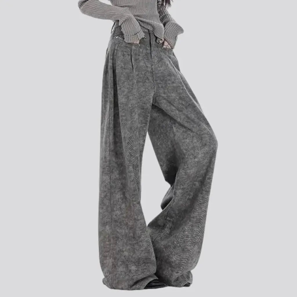 Floor-length women's grey jeans