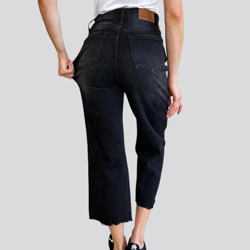 Cutoff-bottoms high-waist jeans for women