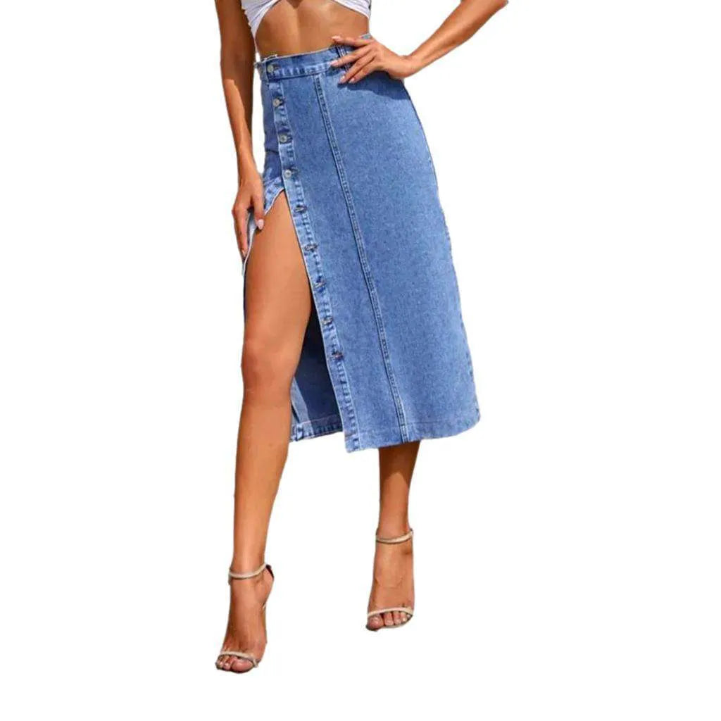 Elegant buttoned women's deniim skirt