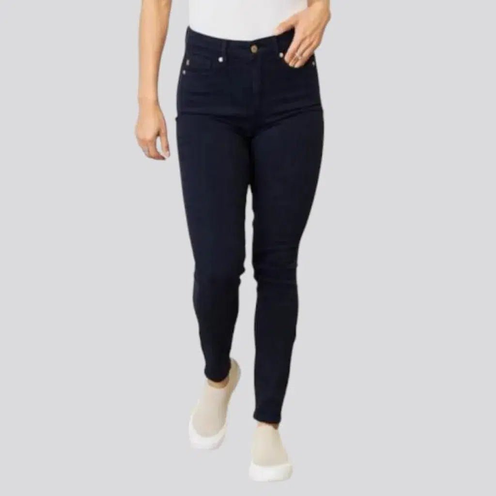 Casual women's monochrome jeans