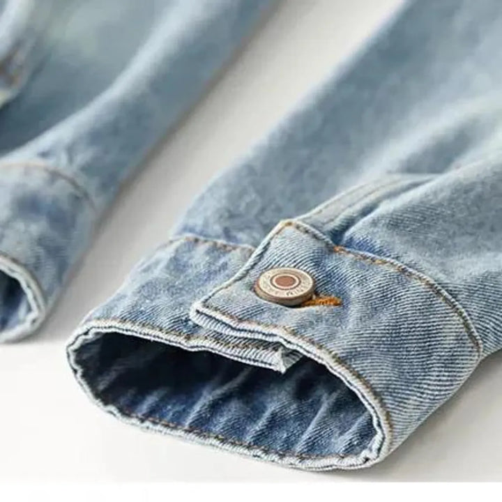 Light-wash vintage denim jacket
 for women